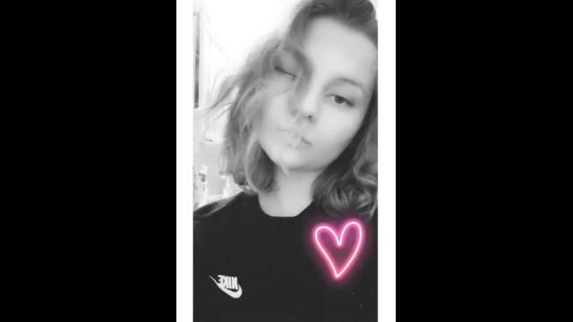 Тетка трахнула своего племянника между булок и заставила его стонать